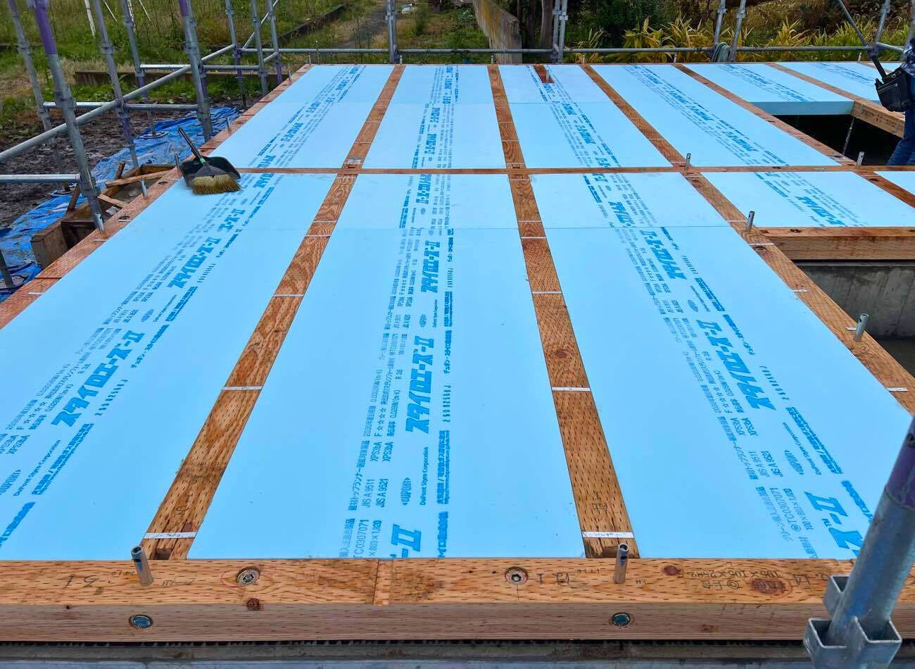 【現場レポート】平川市・S様邸：床下断熱施工｜エヴァーホーム