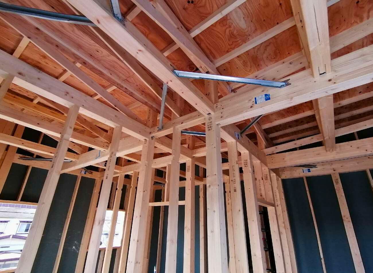 【現場レポート】平川市・S様邸：木工事・火打ち金物｜エヴァーホーム