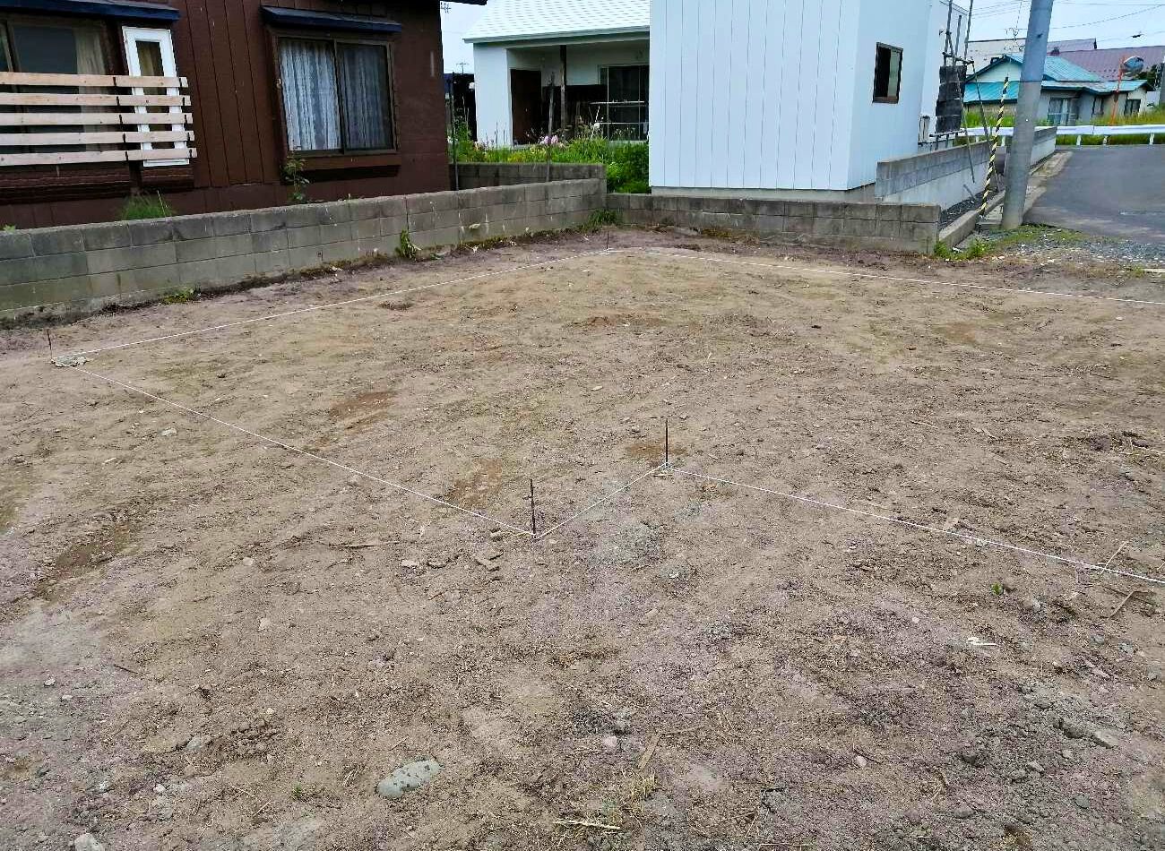 【現場レポート】鶴田町・S様邸：地縄張り｜エヴァーホーム