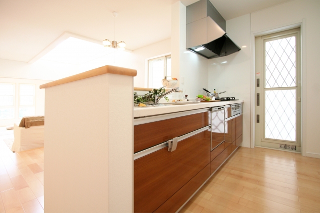 家づくり情報|家の方角どっちにする?~南向きのメリットとデメリット~|イエペディア|エヴァーホーム