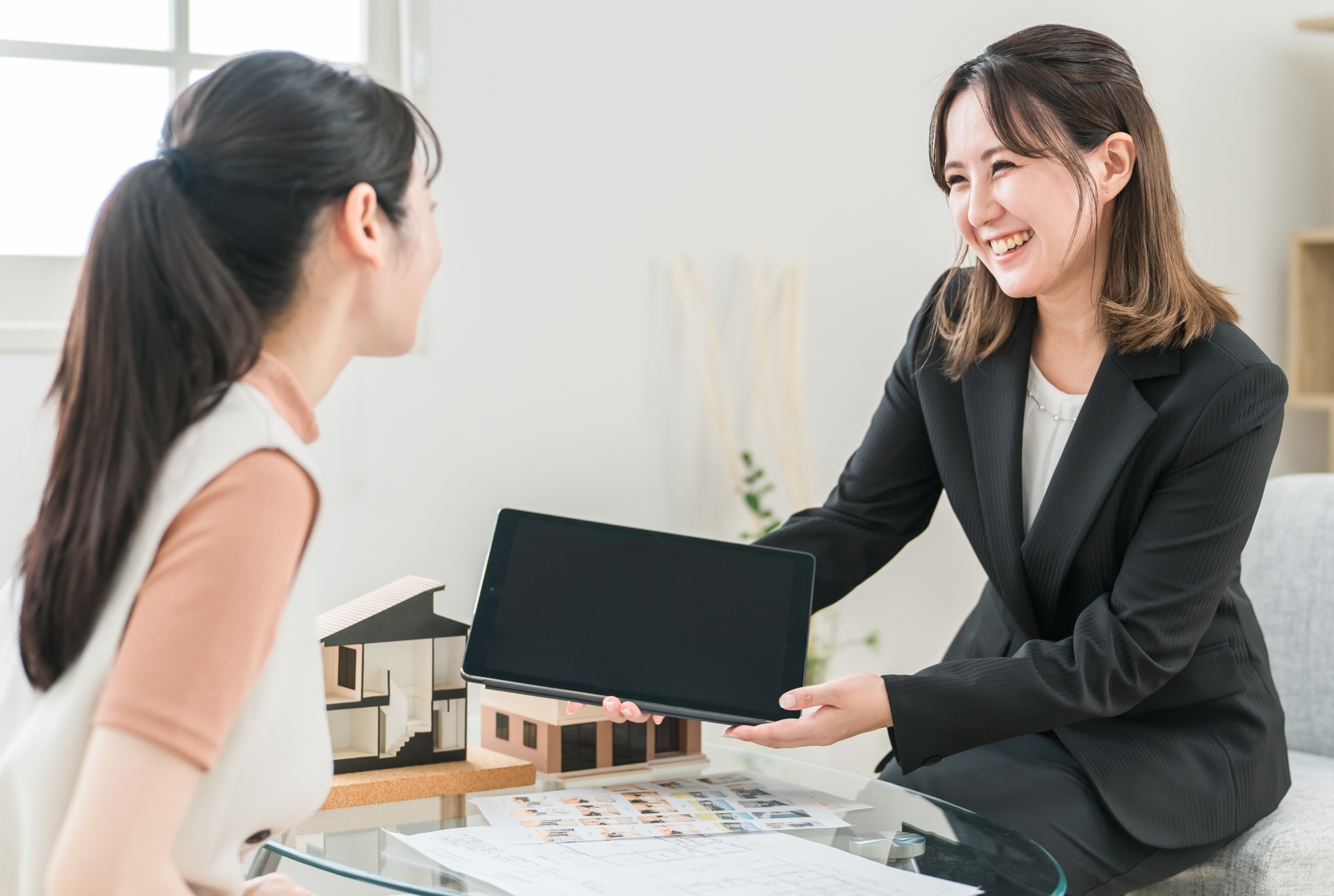 そんな方は家づくりの前に…お金のことから考えてみませんか？住宅ローンだけでなく、貯金の貯め方や家計のこと、将来のことまで。プロが「本音の話」をわかりやすくお話しします。｜エヴァーホーム