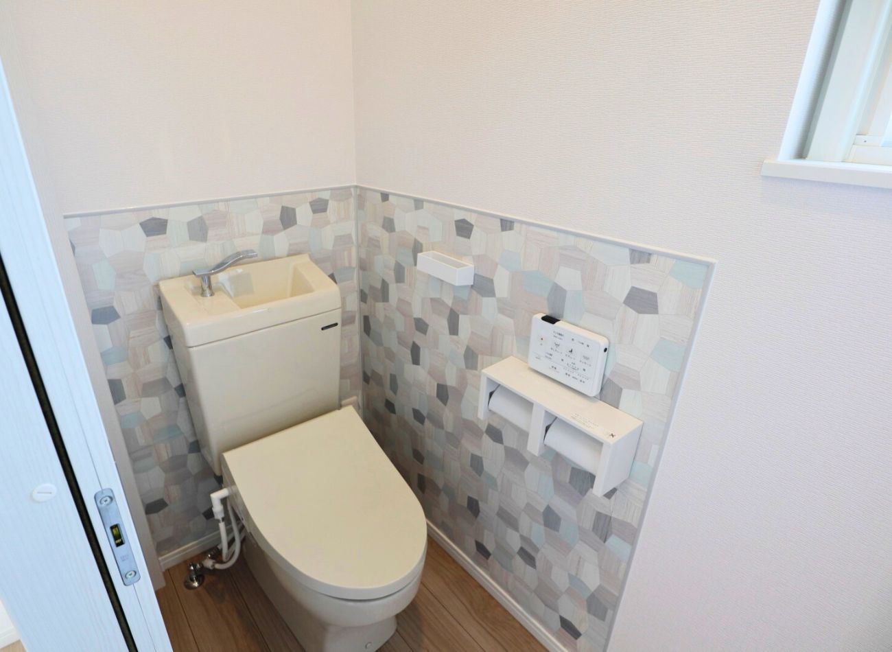 【現場レポート】板柳町・K様邸:トイレ|エヴァーホーム