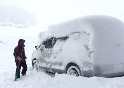 家づくり情報｜カーポートのメリット・デメリットと豪雪地帯での積雪対策 | イエペディア