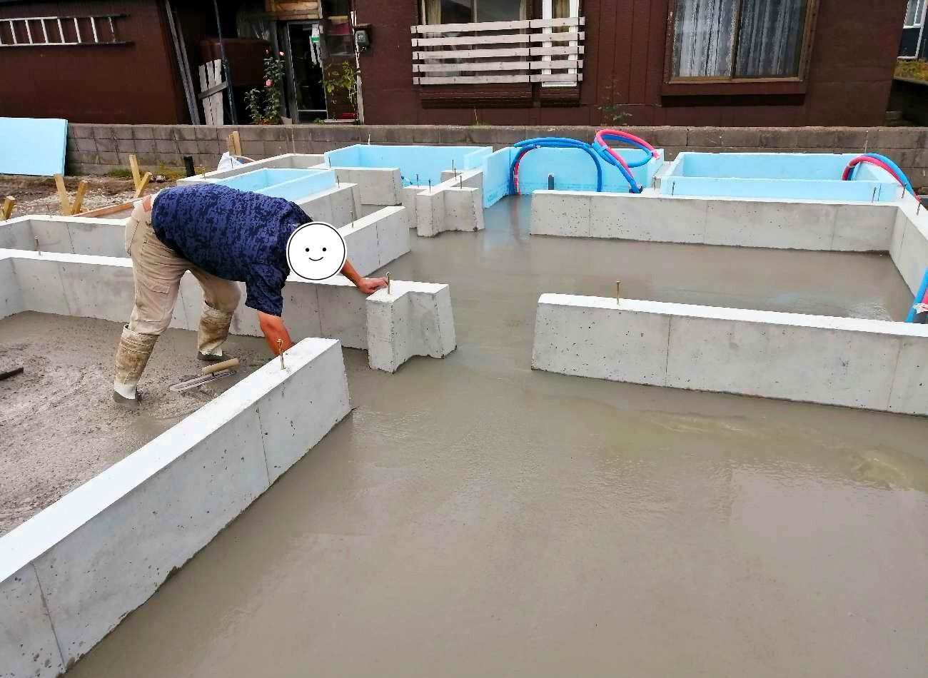 【現場レポート】平川市・S様邸：防湿コンクリート打設｜エヴァーホーム