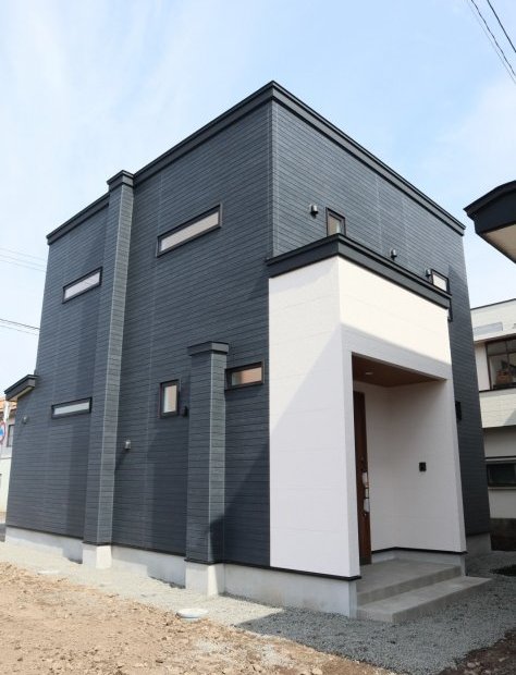 脱衣室と洗面室が分離した間取りの家