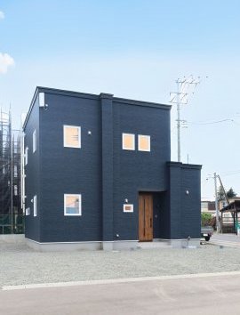 Ⅱ型キッチン×横並びダイニングのモダン住宅