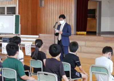 令和3年7月17日　あおぎんSDGs私募債「未来の創造」発行に係る寄贈品贈呈